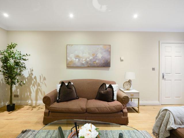 Hertford Street, London W1J, 1 bed flat to rent, £6,500 pcm | PrimeLocation