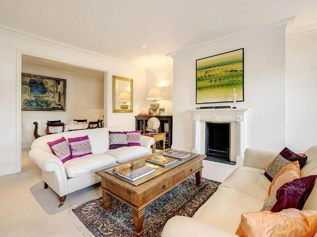 Hertford Street, London W1J 2 bed apartment to rent £6,000 pcm £1,385 pw