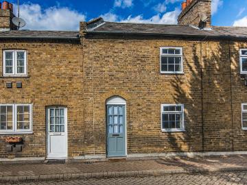 Hertingfordbury Road, Hertford SG14, 2 bed terraced house to rent, £1,400 pcm | PrimeLocation