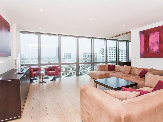 Hertsmere Road, London E14, 2 bed flat to rent, £3,600 pcm | PrimeLocation