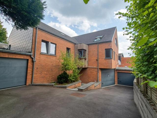 HERVE CENTRE: APPARTEMENT 2 CHAMBRES AVEC GARAGE