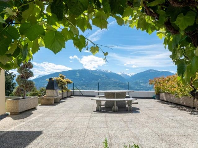 Hervorragende außergewöhnliche Villa – Panoramablick