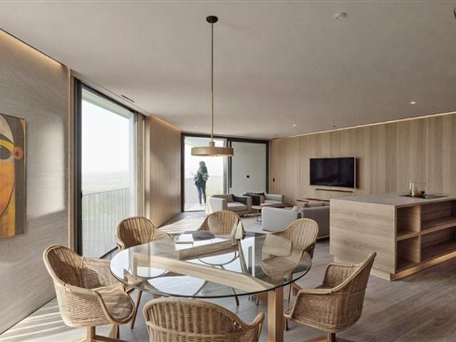 Traumhafte 4½ Zimmer Wohnung mit 152 m² im 2. Stock