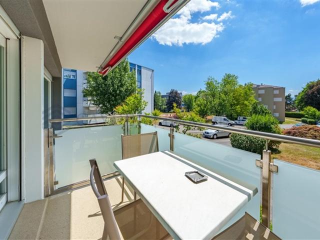 Hervorragende 4,5 Zimmer Wohnung, komplett renoviert