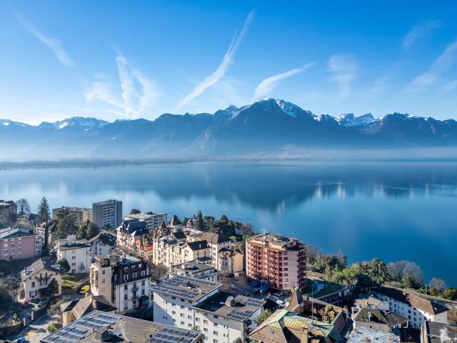 Hervorragende 5,5 Zimmer Wohnung mit Blick auf die Stadt Montreux und das Genferseebecken