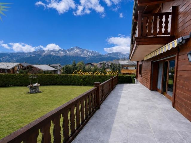 Hervorragendes 8,5 Zimmer Chalet am Rand des Ballesteros Golfplatzes in Crans