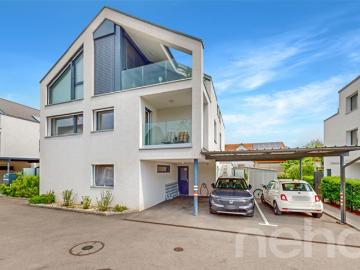 Hervorragendes 3,5 Zimmer Duplex mit Terrasse in Sugiez