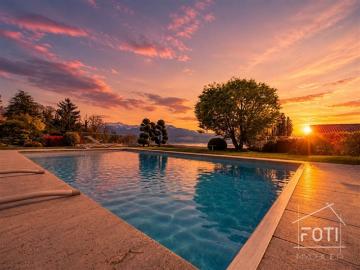 Hervorragendes Luxusduplex mit 5,5 Zimmern, Garten und privatem Pool