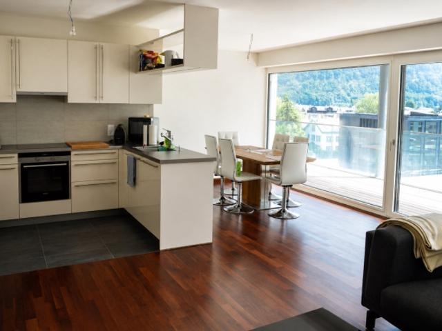 Hervorragendes Penthouse mit 4,5 Zimmern – zeitgenössisch mit Panoramaterrasse 96 m² – Martigny Centre