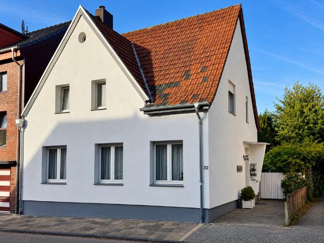 Herzogenrath Ein Garten zum Verlieben – Haus mit Potenzial