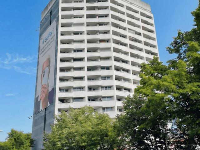 Herzschlag St. Pauli: 1,5 Zimmerwohnung mit Balkon & Weitblick