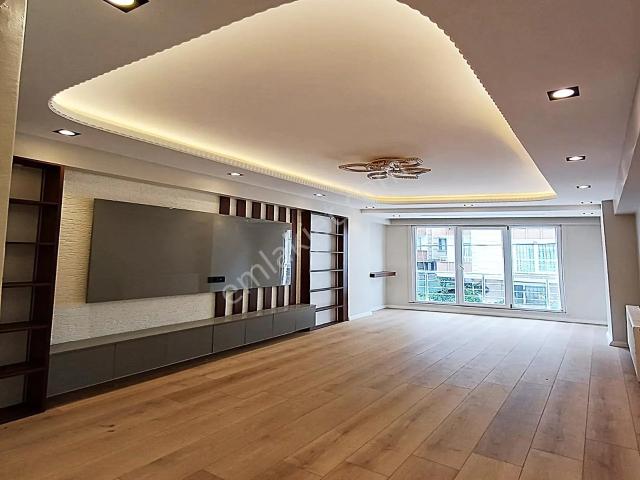Her Detayı Yenilenmiş Ailelere Özel Full Dekorlu3+1satılık Daire