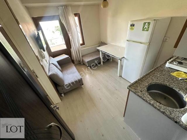 Herşey Dahil Depozitosuz Arakat Balkonlu 1+1 Apart