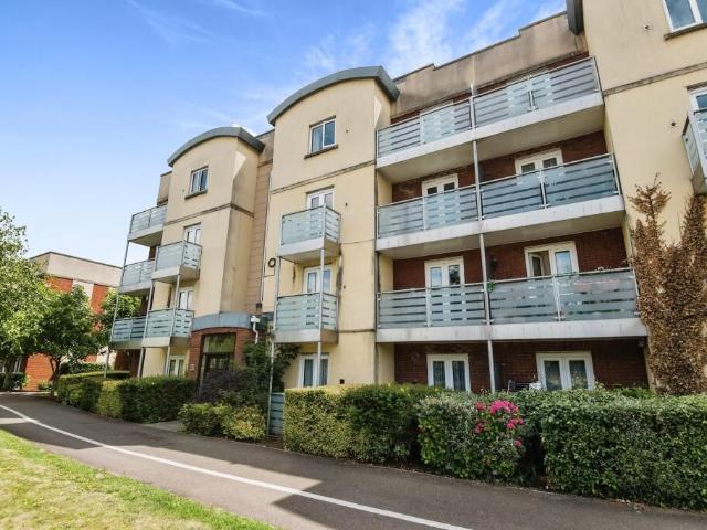 Heraldry Walk, Exeter EX2, 2 bed flat to rent, £1,150 pcm | PrimeLocation