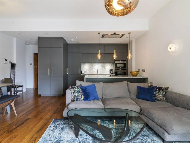 Herbal Hill Gardens, 9 Herbal Hill EC1R, 2 bed flat to rent, £5,500 pcm | PrimeLocation