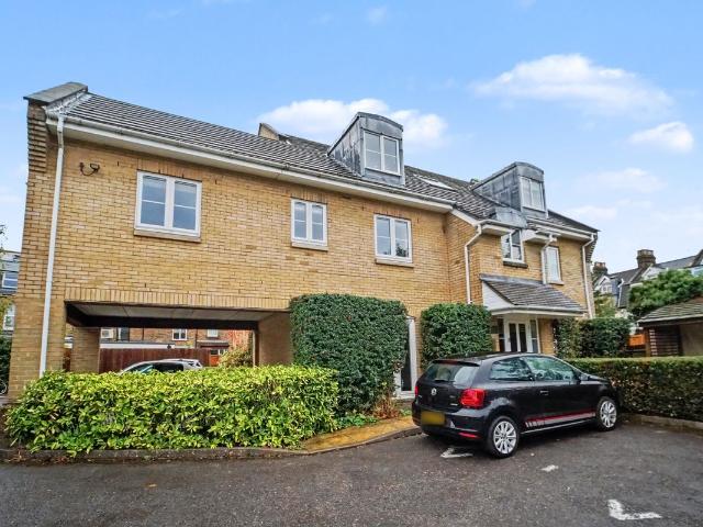 Herbert Court, Fulmar Close, Surbiton KT5, 1 bed flat to rent, £1,500 pcm | PrimeLocation