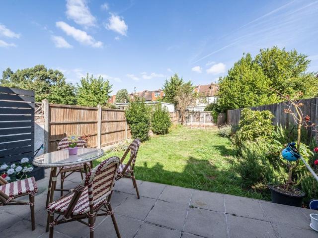 Herbert Gardens Kensal Rise, London NW10, 4 bed property to rent, £4,100 pcm | PrimeLocation