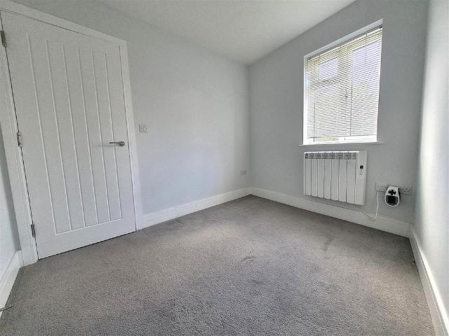 Herbert Road, London SE18 1 bed flat to rent £1,195 pcm £276 pw