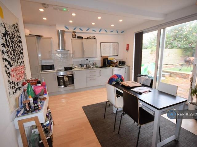 Herbert St, Bristol, BS5 6 bed semi detached house to rent £4,170 pcm £962 pw