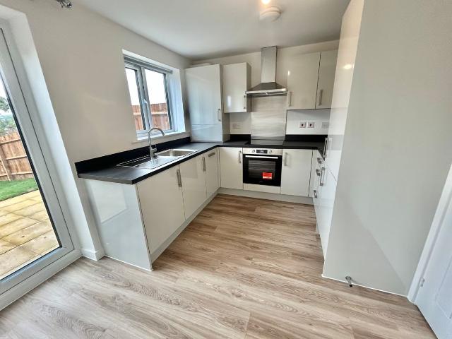 Herbert Street, Eastwood, Nottingham NG16, 2 bed property to rent, £1,045 pcm | PrimeLocation