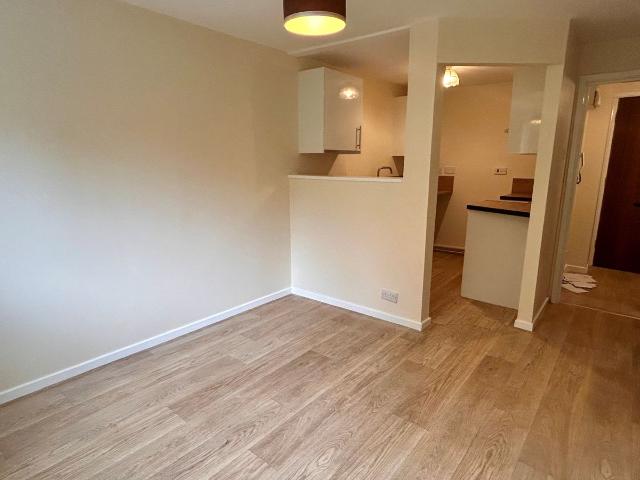 Herbert Street, Pontardawe, Swansea SA8, 1 bed flat to rent, £500 pcm | PrimeLocation