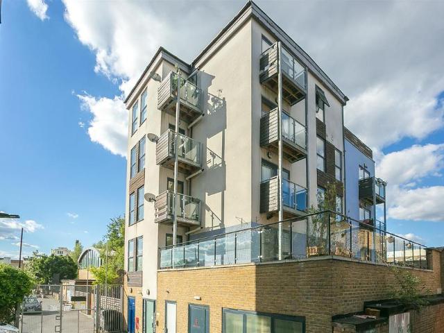 Hercules Place 2 bed flat to rent £2,300 pcm £531 pw