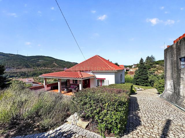 Herdade na Sertã com 3 Casas e Elevado Potencial de Investimento