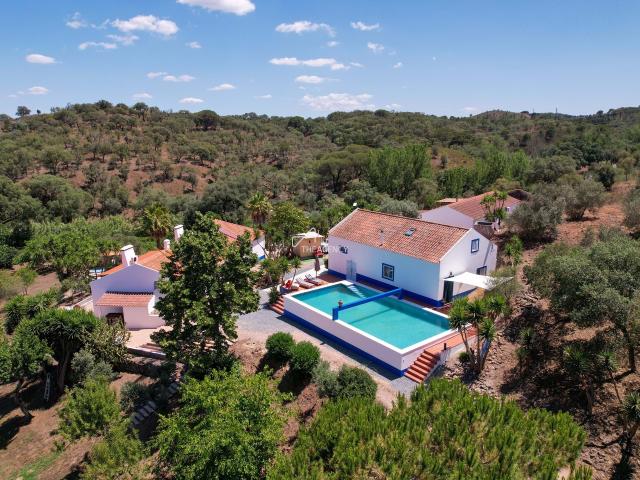 Herdade Alentejana com 3 Casas Autênticas inserida num Lote de 114.000 m² na região da Comporta