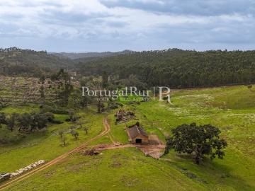 Herdade com 154 hectares em Odemira 65m² Relíquias