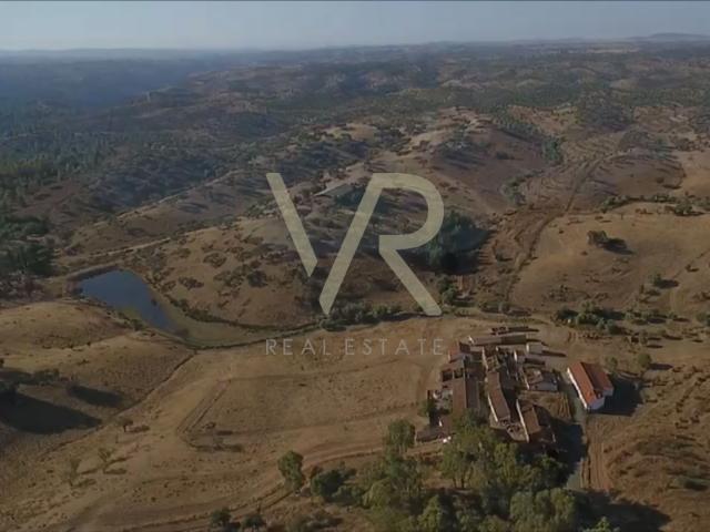 Herdade da Várzea do Escalda, localiza se em Mértola