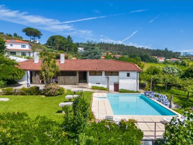 Herdade em Pedra com piscina e vistas desafogadas