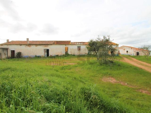 Herdade em Vila Nova de São Bento Serpa com mais de 100 he. 250m² Vila Verde De Ficalho