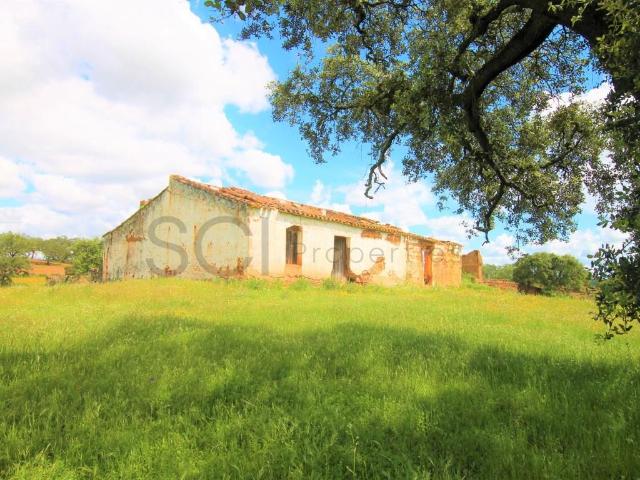 Herdade para recuperar 33m² Vila Verde De Ficalho