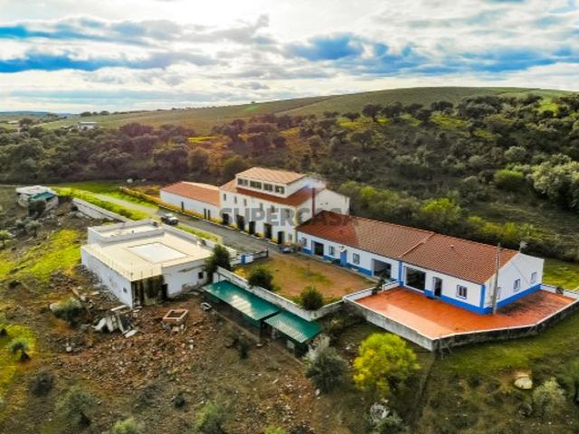 Herdade para Venda Projeto Turístico no Coração do Alentejo Campo Maior