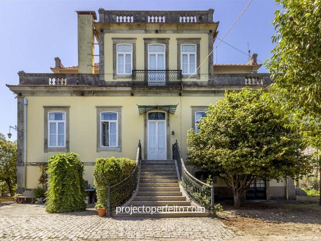 Herdade T7 Venda em Mafamude e Vilar do Paraíso,Vila Nova de. 919m² Oliveira Do Douro