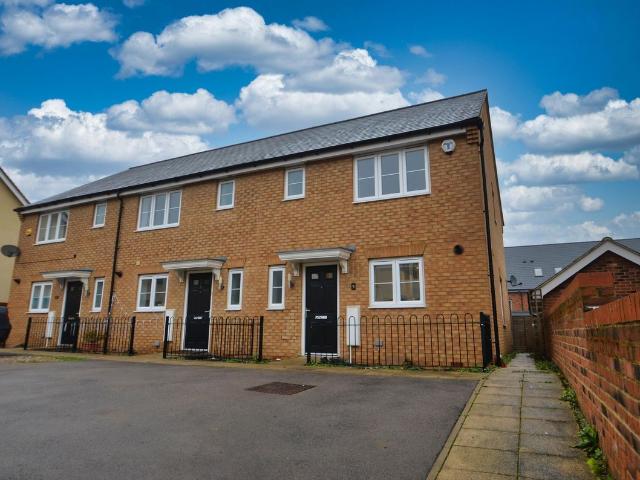 Hereford Way, Whitehouse MK8, 3 bed semi detached house to rent, £1,695 pcm | PrimeLocation