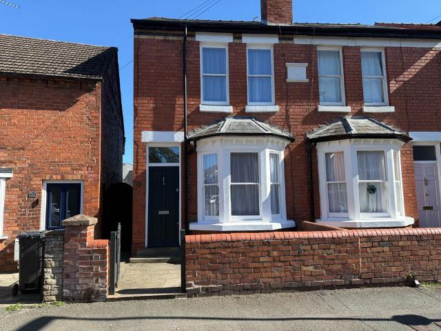 Hereford HR1 3 bed semi detached house to rent £1,275 pcm £294 pw