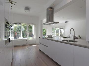 Herenhuis, tussenwoning te huur in Leidschendam