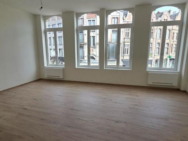 Herenhuis te huur in Lier voor € 1.950 met 3 slaapkamers