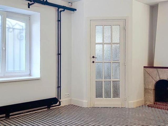 Herenwoning te huur in Ukkel voor € 6.900 met 3 slaapkamers