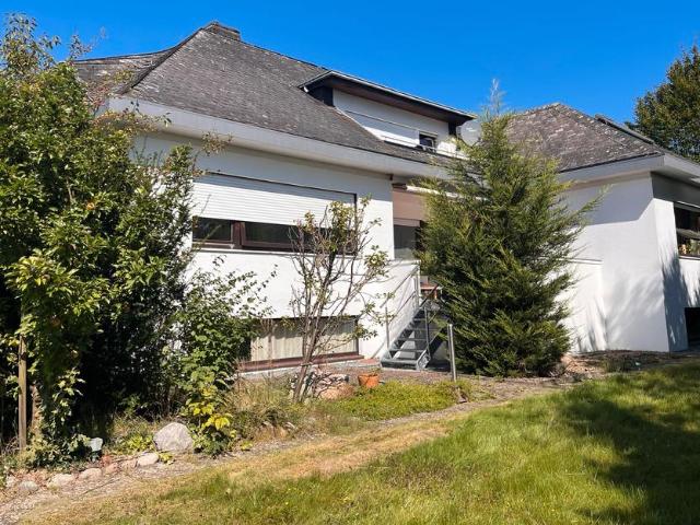 Herford Nähe Stiftberg Zweifamilienhaus m. Einliegerwohnung