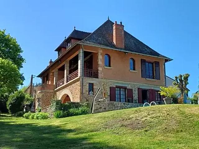 Hérisson 03190 Achat / Vente maison 9 pièces t9 piscine jardin