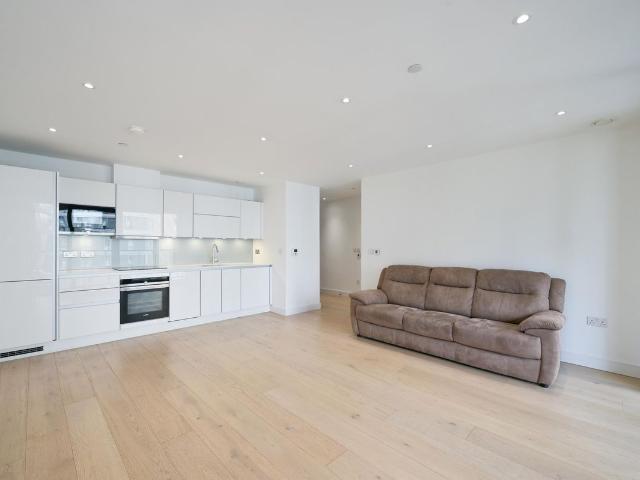 Heritage Tower, Canary Wharf E14, 1 bed flat to rent, £2,400 pcm | PrimeLocation