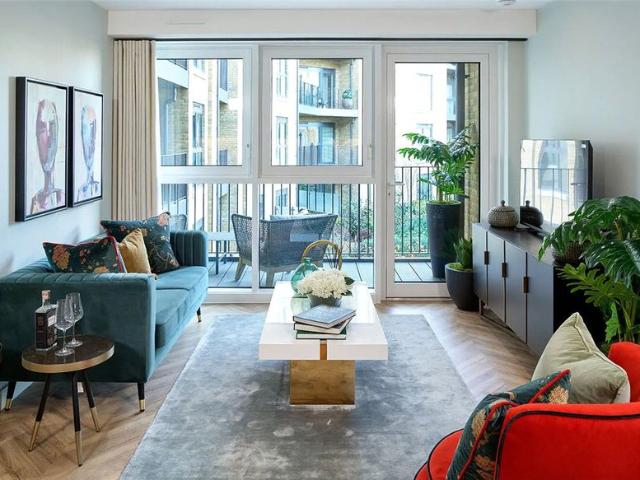 Heritage Walk, Attlee House, Royal Exchange, Kingston Upon Thames KT1, 1 bed flat to rent, £2,250 pcm | PrimeLocation