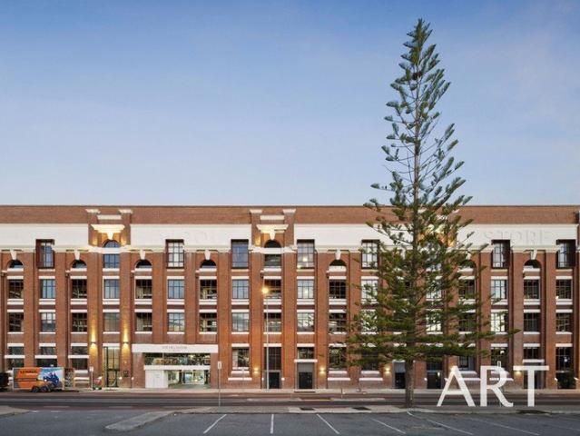 HERITAGE AWARD WINNING PENTHOUSE