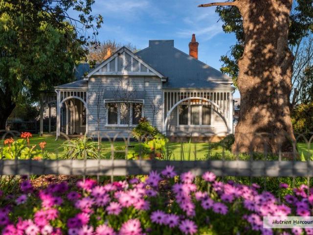 Heritage Charm & Modern Comfort