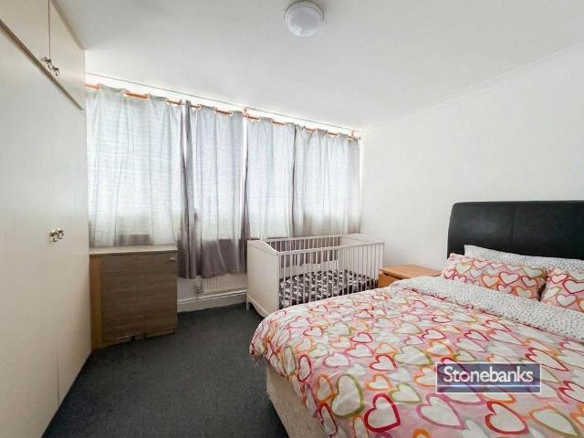 Heritage Close, Uxbridge UB8 6 bed terraced house to rent £4,000 pcm £923 pw