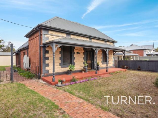 Heritage home in sought after Cumberland Park