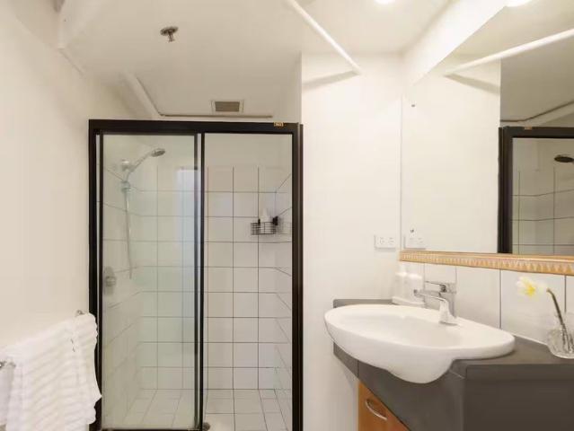Heritage Loft Living in Riverside Teneriffe 2 Bed | 2 Bath | Sleeps 4 | 105m²
