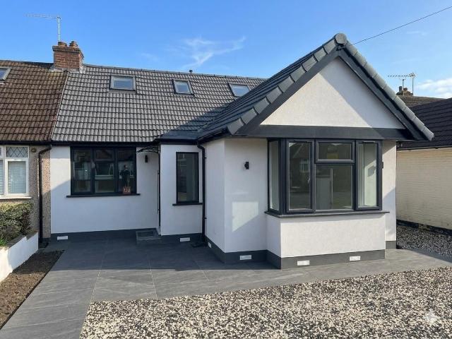 Herlwyn Avenue, Ruislip HA4, 4 bed semi detached bungalow to rent, £3,000 pcm | PrimeLocation